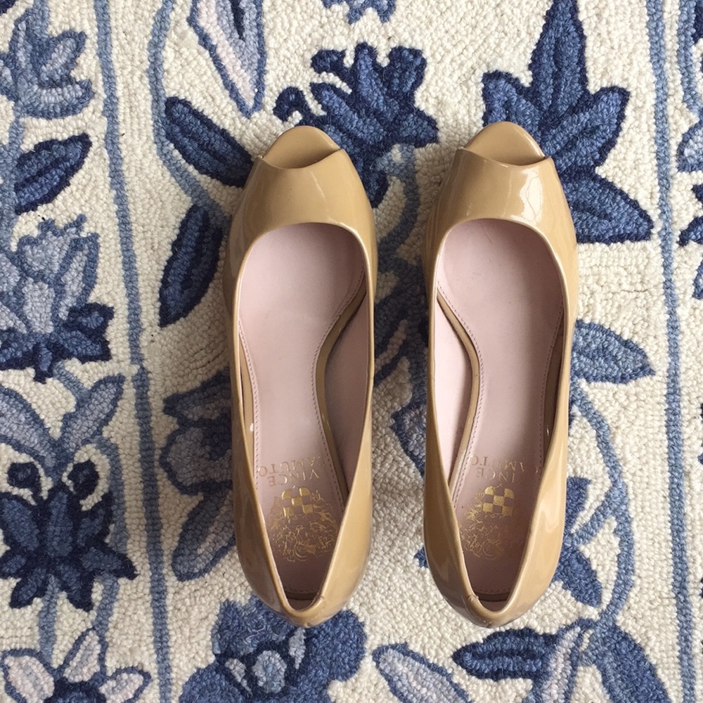 Vince Camuto Tan Patent Leather Heels